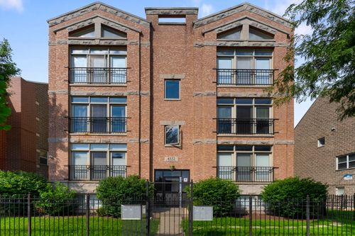 apt-2n-4532 S Indiana Ave, CHICAGO, IL, 60653-4647 | Card Image
