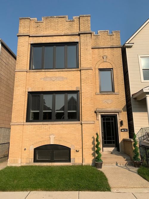 g-3929 N Whipple St, Chicago, IL, 60618-3519 | Card Image