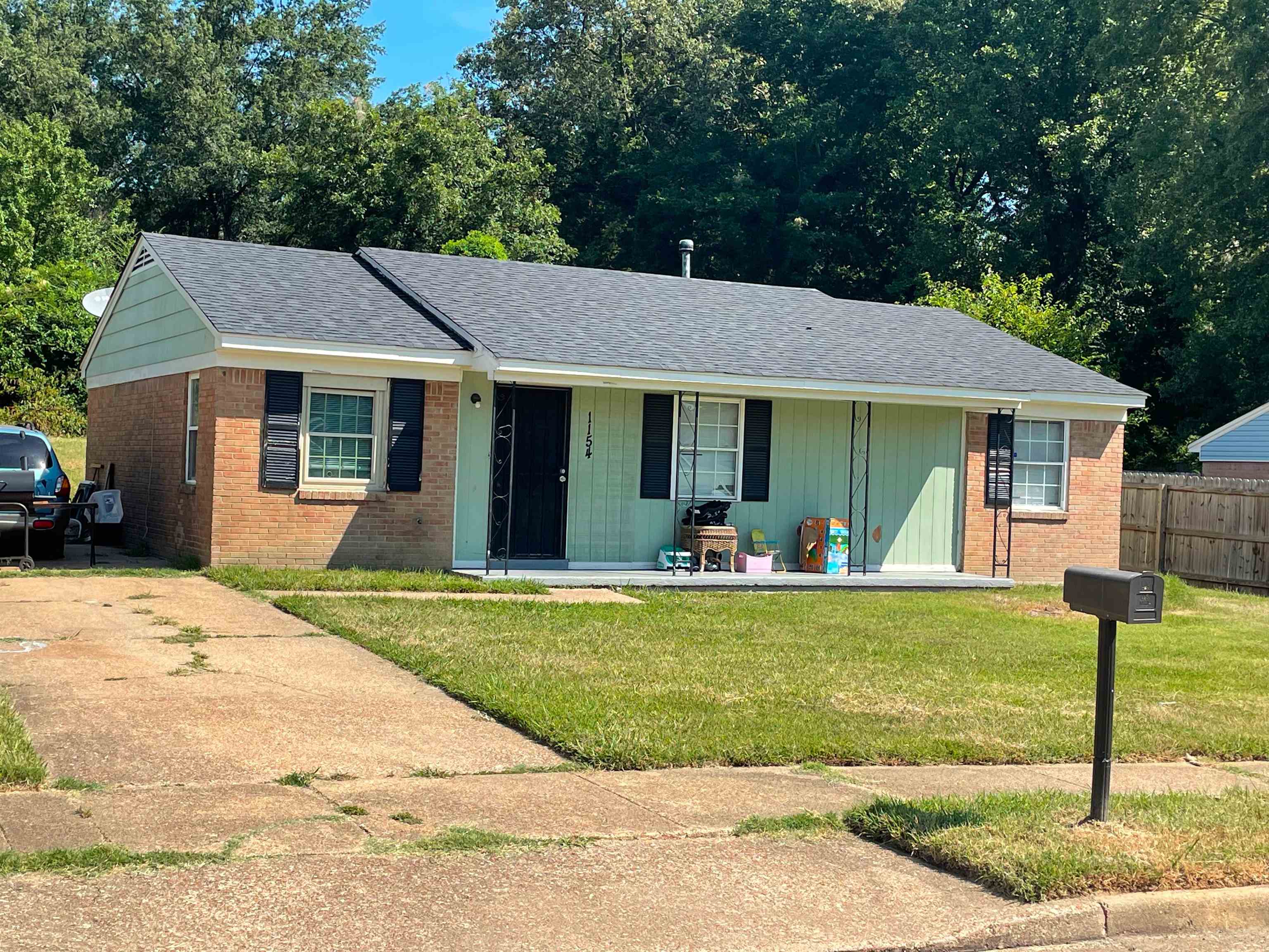 Western Park Dr, Memphis, TN 38109