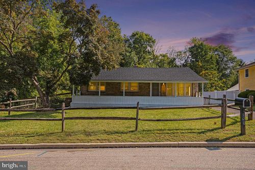 100 Ambler Rd, AMBLER, PA, 19002-5603 | Card Image
