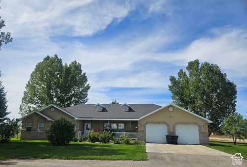 1129 N 3000 W, Roosevelt, UT, 84066 | Card Image