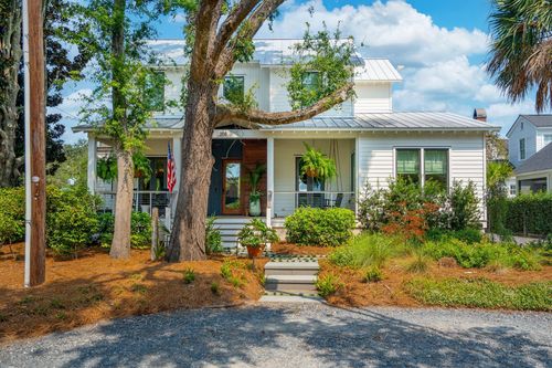 208 Mccormick St, Mount Pleasant, SC, 29464-5065 | Card Image