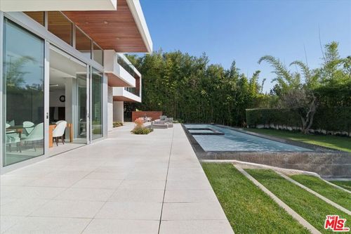1232 Sunset Plaza Dr, Los Angeles, CA, 90069-1245 | Card Image
