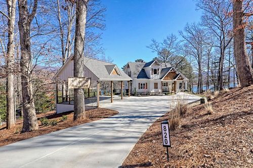 820 Big Oak Ln, Hiawassee, GA, 30546-3911 | Card Image
