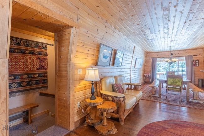 286 Mule Deer Rd, House other with 3 bedrooms, 4 bathrooms and null parking in West Yellowstone MT | Image 19