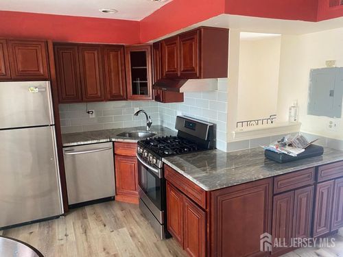 apt-1b-182 Evergreen Rd, Edison, NJ, 08837-2446 | Card Image