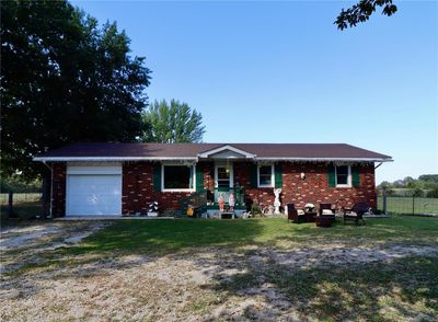 5781 Long State Highway Y, House other with 3 bedrooms, 2 bathrooms and null parking in Conway MO | Image 2