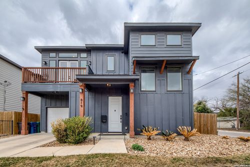 819 Saint James, San Antonio, TX, 78202-2059 | Card Image