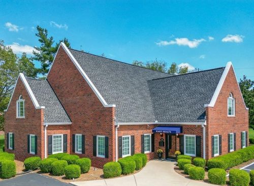 1404 N Main St, Shelbyville, TN, 37160-2381 | Card Image