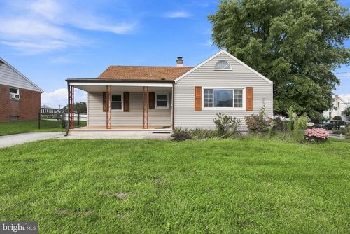 40 2nd St, WINDSOR, PA, 17366-9789 | Card Image