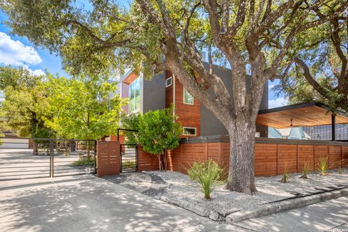 102-326 Clay St, San Antonio, TX, 78204-2478 | Card Image