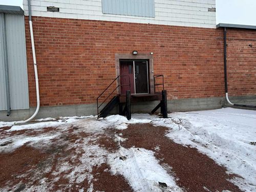 {{alt}} | Card Image