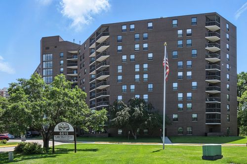 apt-317-6615 Lake Shore Dr S, Richfield, MN, 55423-2272 | Card Image