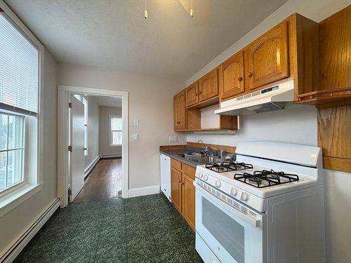 26-26 Saint James St, Newton, MA, 02458-1723 | Card Image
