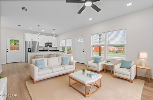 2019 E 7th Ct, Panama City, FL, 32401-4615 | Card Image