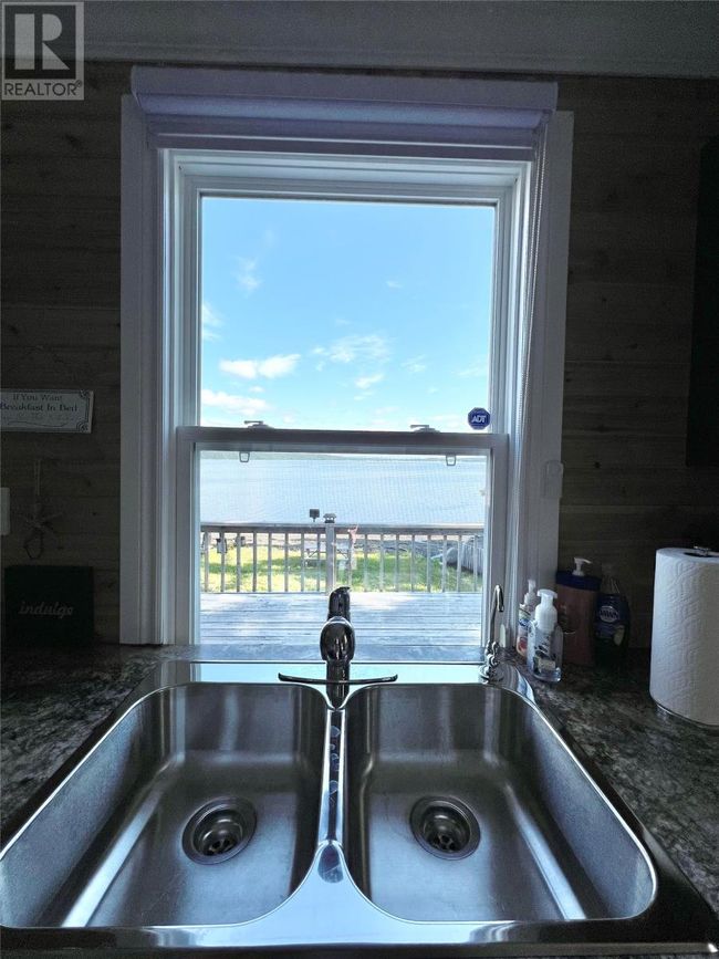 64 Main Street, House other with 2 bedrooms, 1 bathrooms and null parking in Point of Bay NL | Image 18