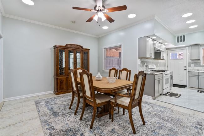 3640 Mintwood St, House other with 3 bedrooms, 2 bathrooms and 4 parking in Pittsburgh PA | Image 10
