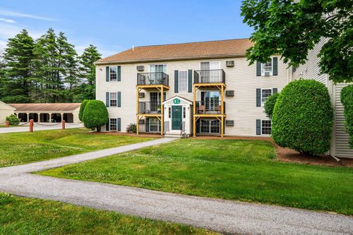 1202 White Cedar Blvd, Portsmouth, NH, 03801-6536 | Card Image
