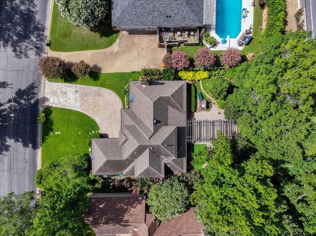 6307 Shady Oaks Dr, House other with 4 bedrooms, 4 bathrooms and null parking in Tyler TX | Image 39