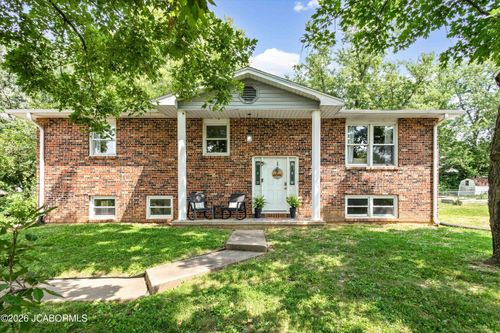 1002 Randall Ln, Fulton, MO, 65251-1323 | Card Image