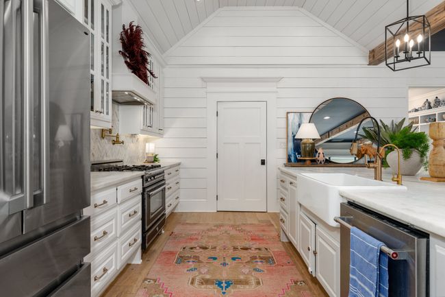 1901 Spring Mountain Rd, House other with 4 bedrooms, 4 bathrooms and null parking in Cross Roads TX | Image 14