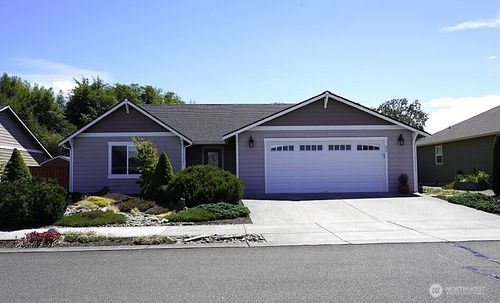 51 Jara Way, Sequim, WA, 98382-3680 | Card Image