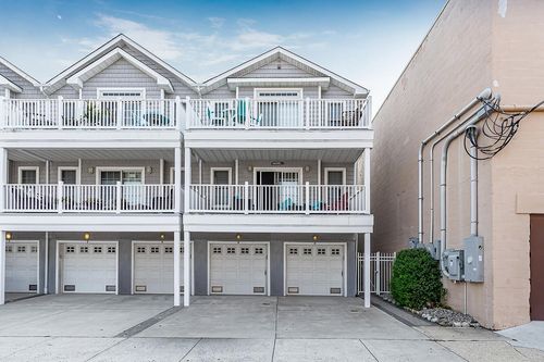 h-407 E Pine Ave, Wildwood, NJ, 08260 | Card Image