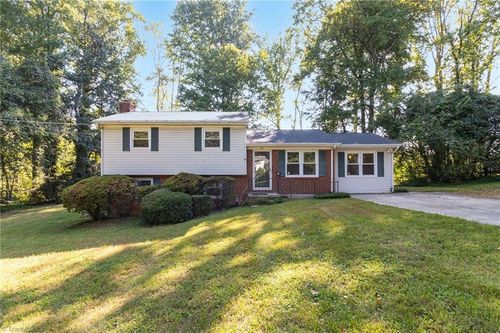 201 Wedgewood Drive, Jamestown, NC, 27282 | Card Image