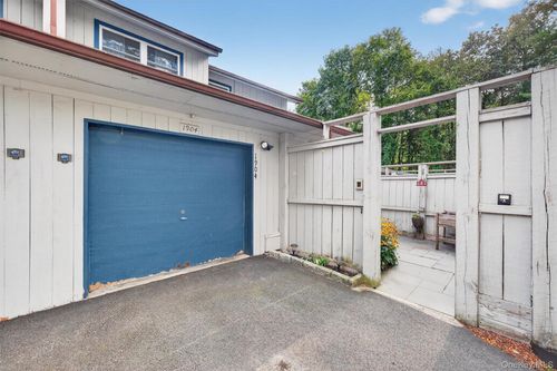 1904 Chelsea Cv S, Hopewell Junction, NY, 12533-6918 | Card Image