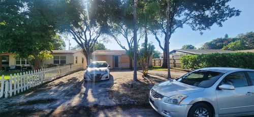 1106 S D St, Lake Worth Beach, FL, 33460 | Card Image