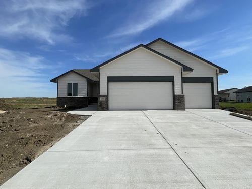 1973 E Limestone St, Andover, KS, 67002 | Card Image