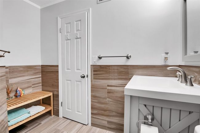 APT-21204 - 821 Lyons Rd, Condo with 2 bedrooms, 2 bathrooms and null parking in Coconut Creek FL | Image 33