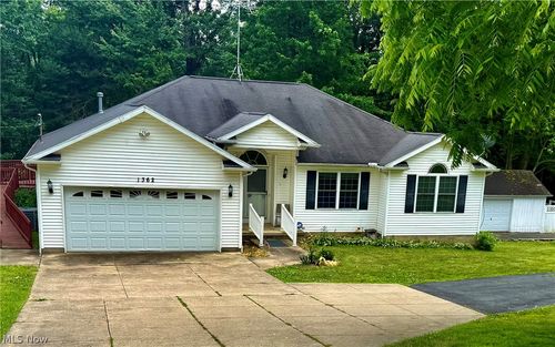 1362 Turkeyfoot Lake Rd, New Franklin, OH, 44203-4845 | Card Image