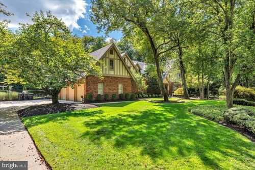 225 Taunton Ave, BERLIN, NJ, 08009-1401 | Card Image