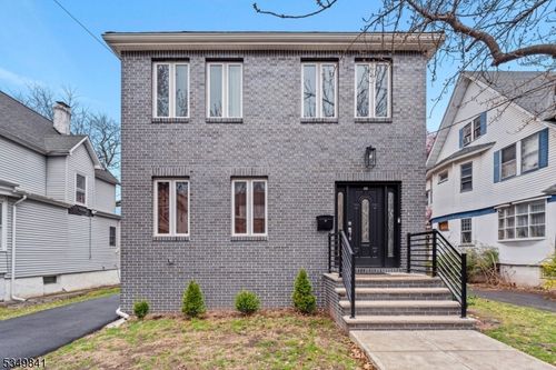 88 Montross Ave, Rutherford, NJ, 07070-1150 | Card Image