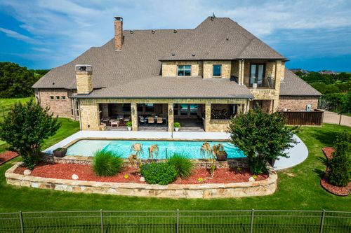 7101 Royal Birkdale Dr, Cleburne, TX, 76033-8923 | Card Image