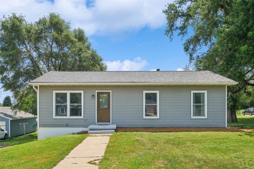 500 Harrison Ave, Grinnell, IA, 50112-2327 | Card Image