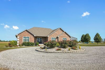 644 W 47 Highway, House other with 3 bedrooms, 2 bathrooms and null parking in Girard KS | Image 3