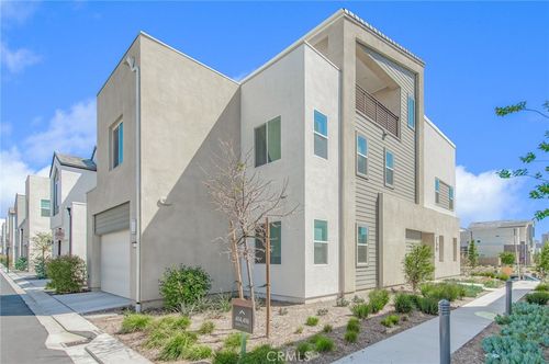 414 Treble, Irvine, CA, 92618 | Card Image