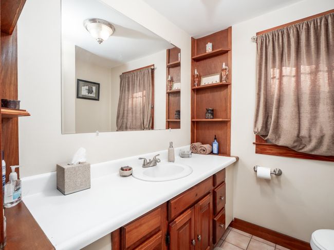 2 E Dunstable Rd, House other with 3 bedrooms, 2 bathrooms and null parking in Nashua NH | Image 18