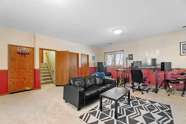 Lower level - family room | Image 23