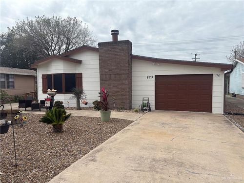 823 Santa Anna Dr, Alamo, TX, 78516-2579 | Card Image