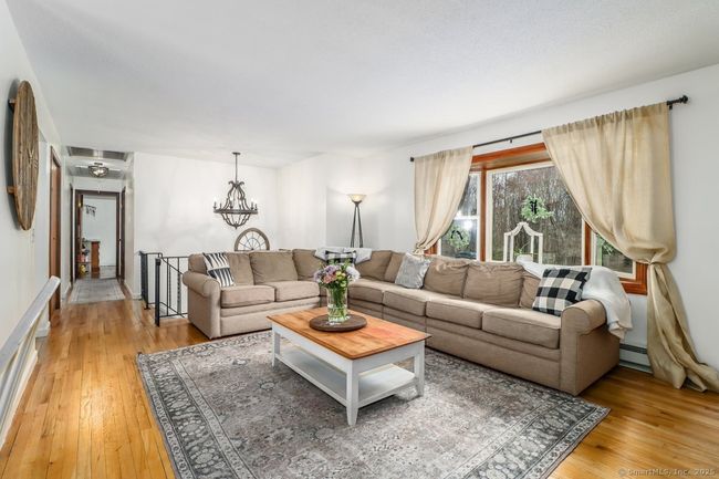 6 Glen Rd, House other with 3 bedrooms, 3 bathrooms and null parking in New Fairfield CT | Image 5