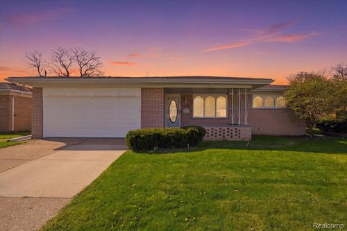 14066 Castle Ave, Warren, MI, 48088-3233 | Card Image