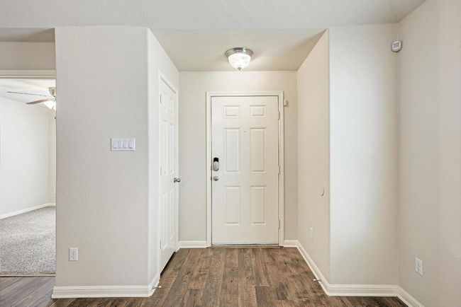 486 Nottingham Loop, House other with 3 bedrooms, 2 bathrooms and 4 parking in Kyle TX | Image 5