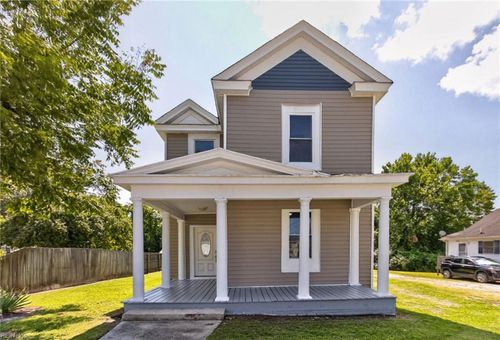 311 W 1st Ave, Franklin, VA, 23851-1705 | Card Image