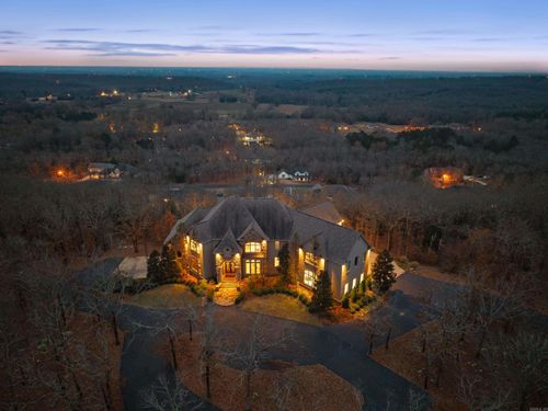 11 Skyland Dr, Conway, AR, 72032-9667 | Card Image