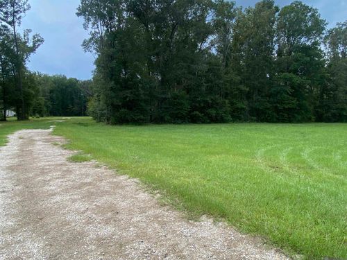11656 Brown Rd, Denham Springs, LA, 70726-6043 | Card Image