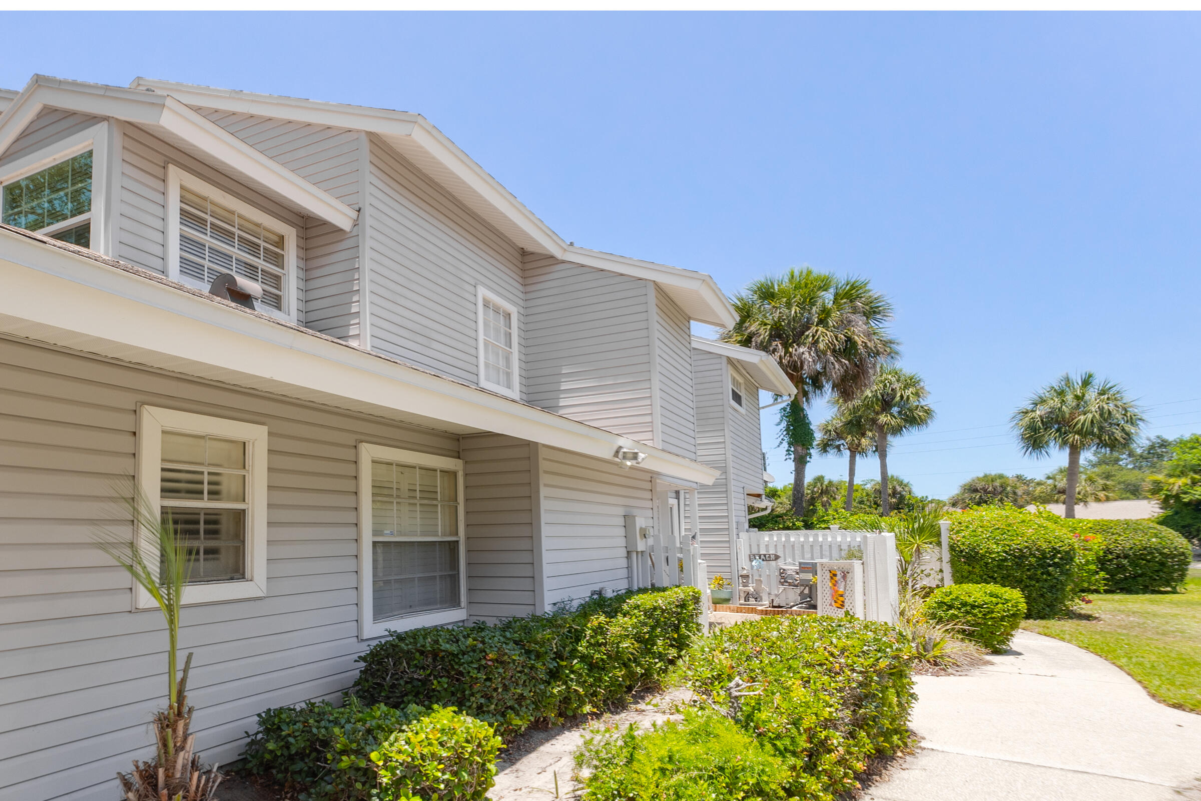 Fairway Dr, Melbourne, FL 32940