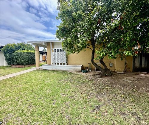 117 Clearbrook Ln, Costa Mesa, CA, 92626 | Card Image